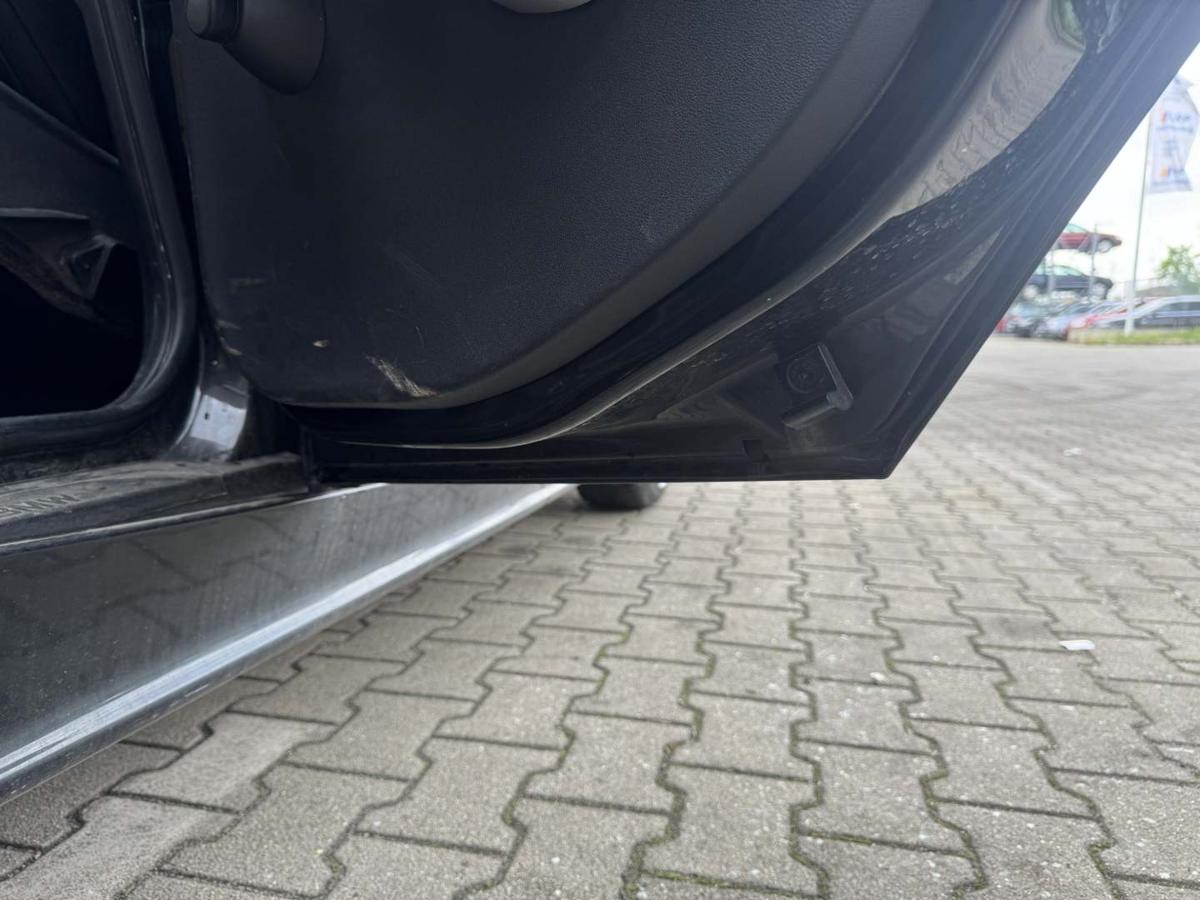BMW 1er E87 original T&uuml;r hinten rechts 475 Blacksapphire Rohbau Bj.2005